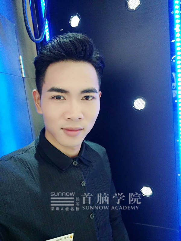 化妝男神——首腦學院寶安校區就業之星楊云福