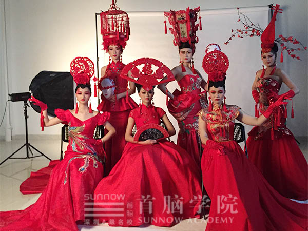 首腦學院“中國紅”造型秀