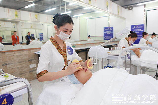 首腦學院再擔重任，成功舉辦第45屆世界技能大賽深圳市選拔賽美容、美發大賽
