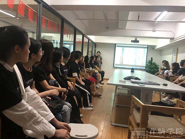 首腦學員觀摩盤子女人坊