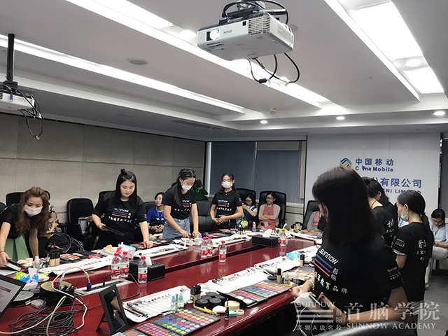 深圳比較好的化妝培訓學校在哪里