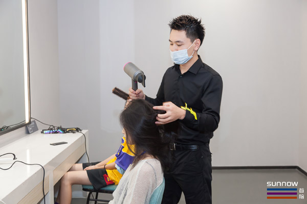 學理發一般多久能出師