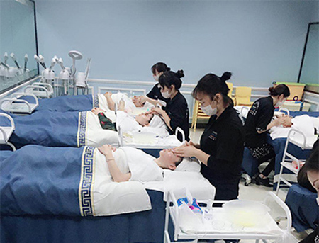 深圳學美容學費多少錢