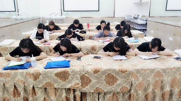 正規(guī)的半永久紋繡培訓學校