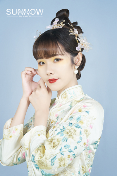 龍崗化妝學校