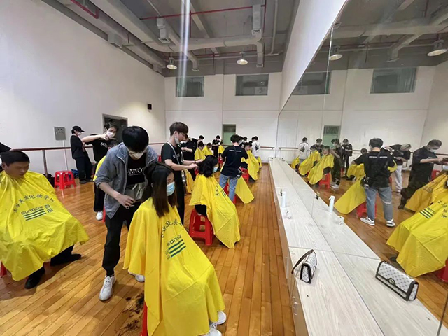 首腦學校
