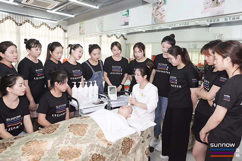 深圳美容學校哪家靠譜