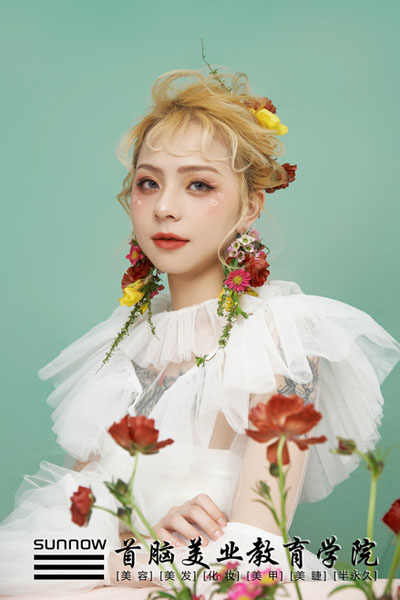 國內哪里有專業化妝培訓學校