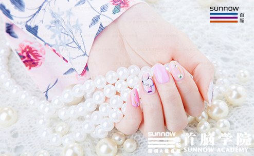 學(xué)美甲美睫培訓(xùn)學(xué)校學(xué)費多少