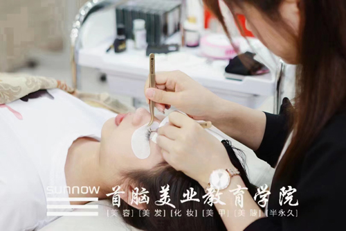 學美甲美睫正規學校有哪些